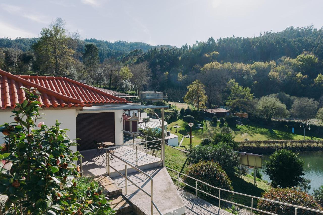 Villa Quinta Do Rio Geres Bouro Exterior foto